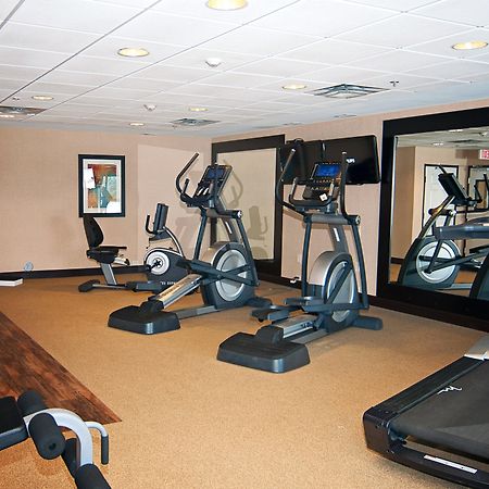 Holiday Inn Express Hotel & Suites Wichita Northeast By Ihg מראה חיצוני תמונה