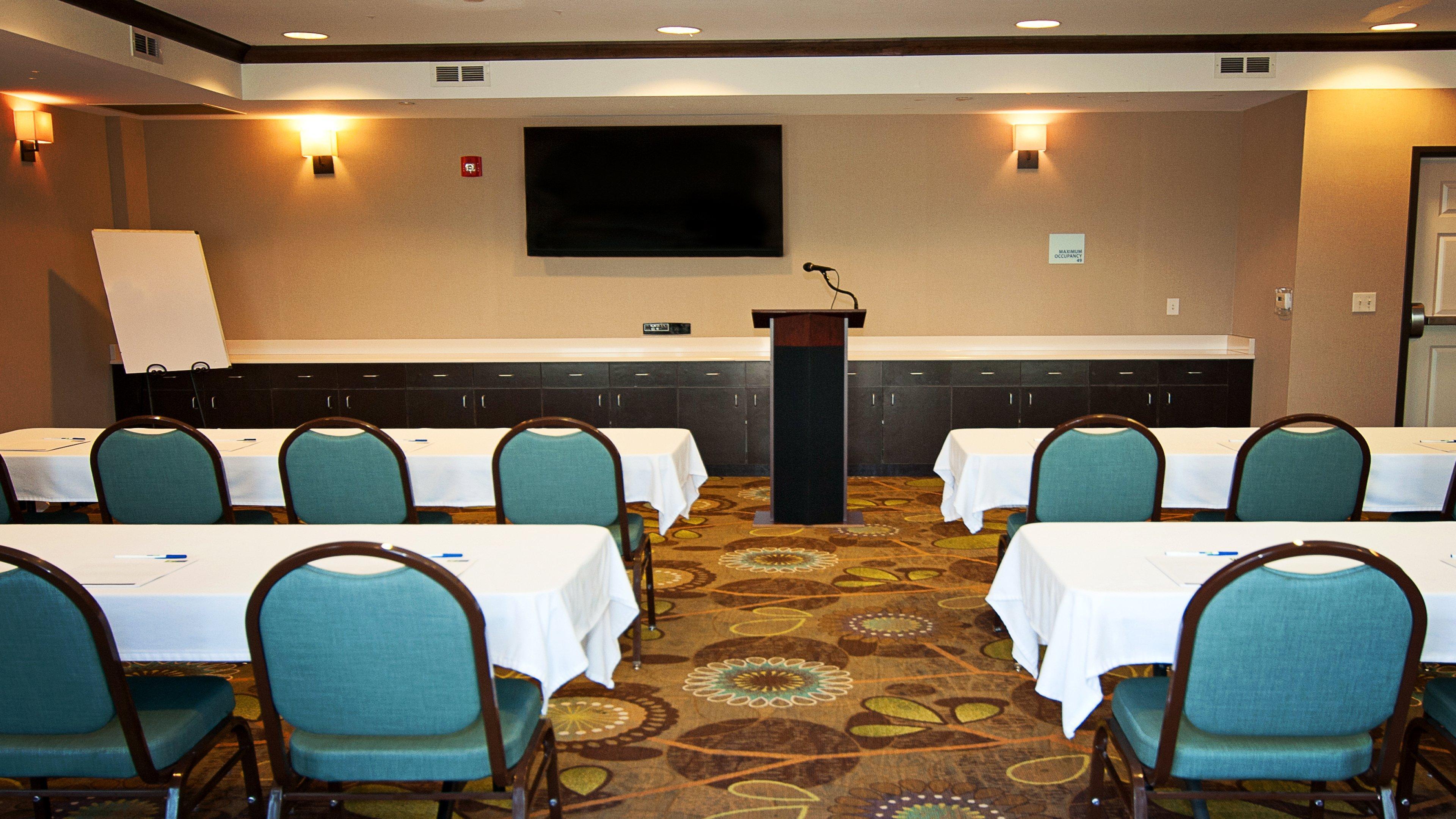 Holiday Inn Express Hotel & Suites Wichita Northeast By Ihg מראה חיצוני תמונה