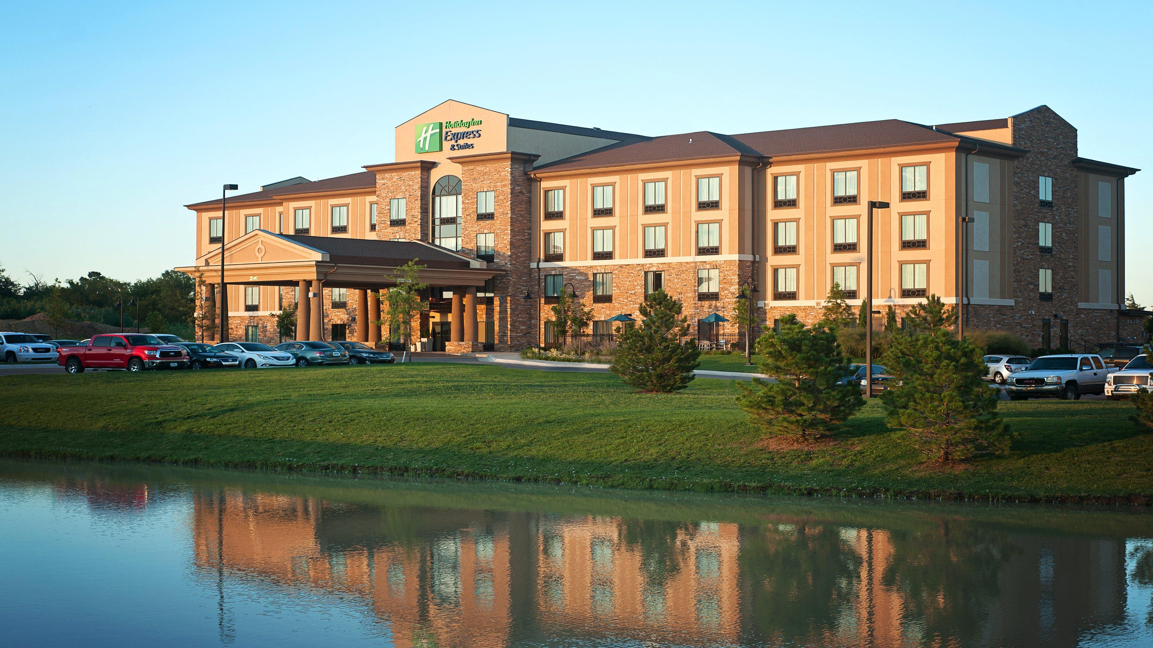 Holiday Inn Express Hotel & Suites Wichita Northeast By Ihg מראה חיצוני תמונה