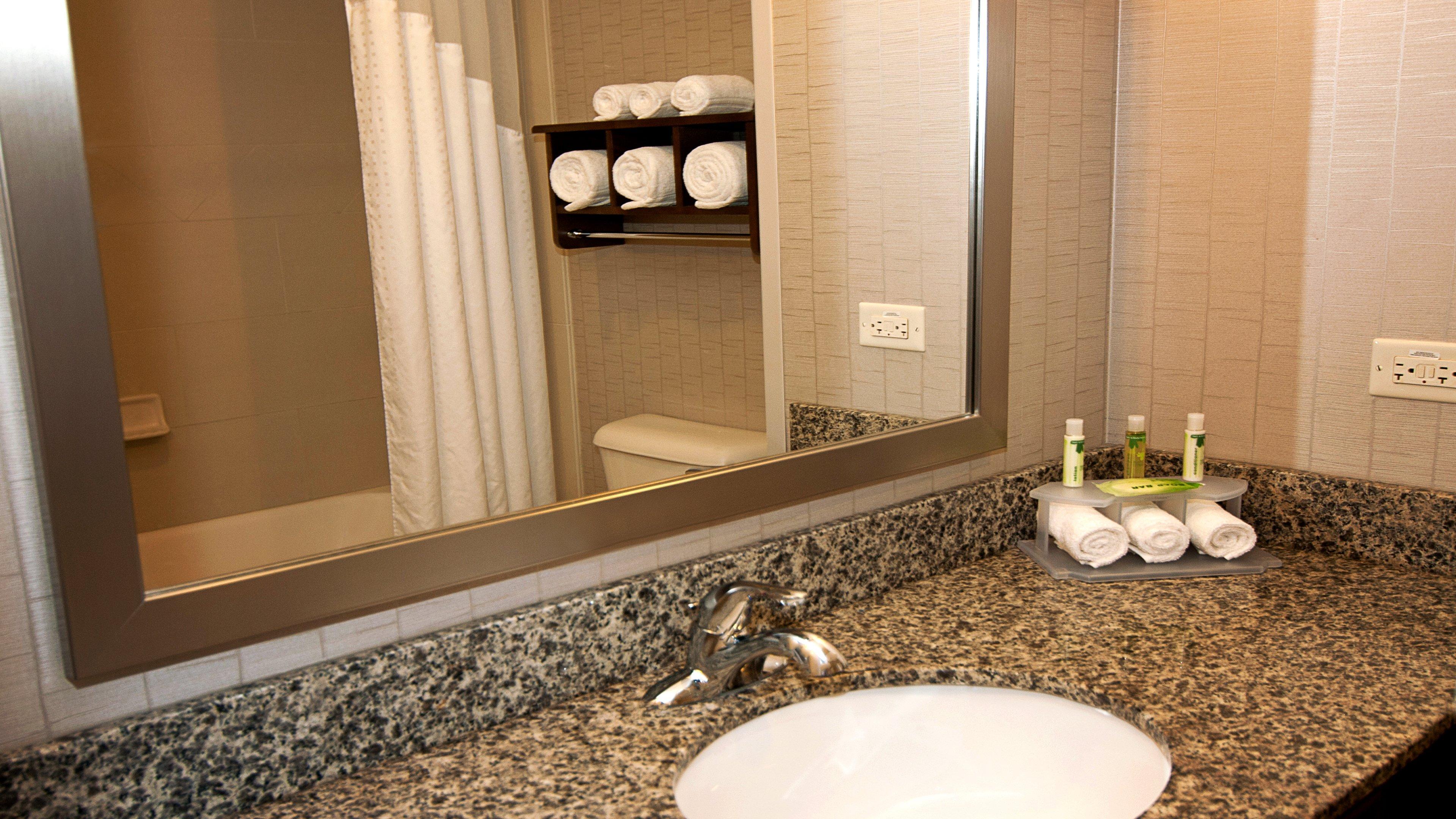 Holiday Inn Express Hotel & Suites Wichita Northeast By Ihg מראה חיצוני תמונה